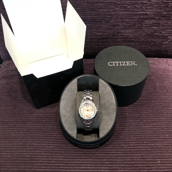Citizen Watch - Picture 1 of 6